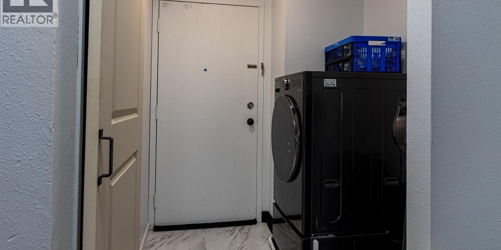 1101 2607 PEAR STREET Terrace Photo 15 1101 2607 PEAR STREET Terrace Photo 15